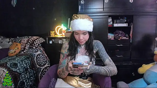 Lilmarieee online show from December 24, 2:54 pm