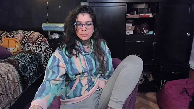Lilmarieee online show from March 21, 1:13 am