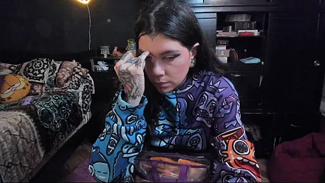 Lilmarieee online show from March 21, 9:45 pm