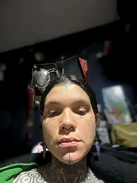 Lilmarieee online show from October 24, 12:41 am