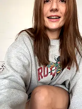 Snapshot of BritneyHall chatting on October 15, 9:42 am BritneyHall online show from October 15, 9:42 am