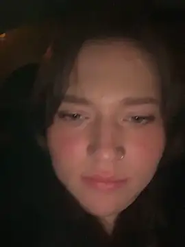 Evahadson online show from December 28, 1:29 am