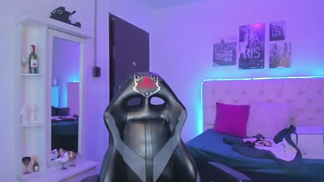 Amaia Daniells online show from December 11, 9:30 am