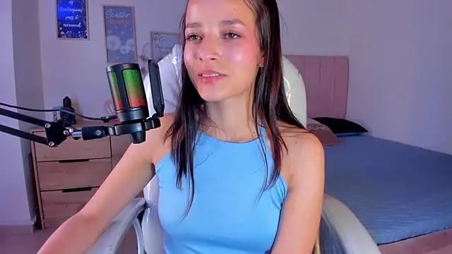 Amaia Daniells online show from February 20, 7:34 am