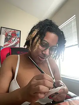 Snapshot of goddessxdreaxo chatting on February 3, 6:57 pm goddessxdreaxo online show from February 3, 6:57 pm