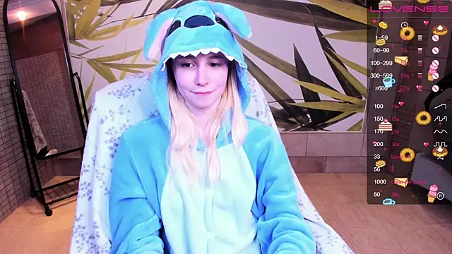 Snapshot of fleximona chatting on February 15, 10:17 pm fleximona online show from February 15, 10:17 pm