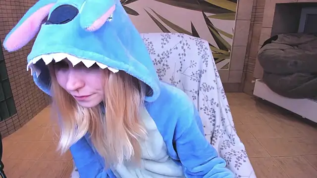 Snapshot of fleximona chatting on March 7, 9:23 pm fleximona online show from March 7, 9:23 pm