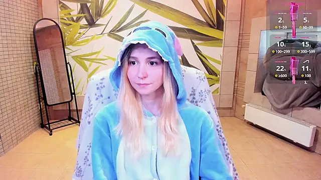 Snapshot of fleximona chatting on March 28, 9:31 am fleximona online show from March 28, 9:31 am