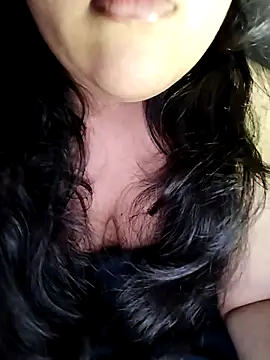 Snapshot of Annerae chatting on April 12, 3:28 pm Annerae online show from April 12, 3:28 pm