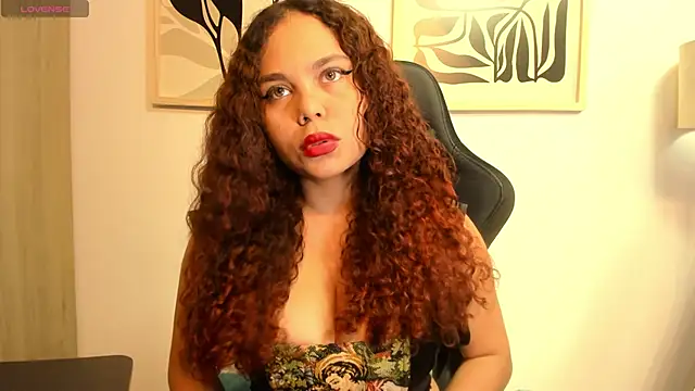 Snapshot of Ash_milk chatting on April 17, 1:36 pm Ash milk online show from April 17, 1:36 pm