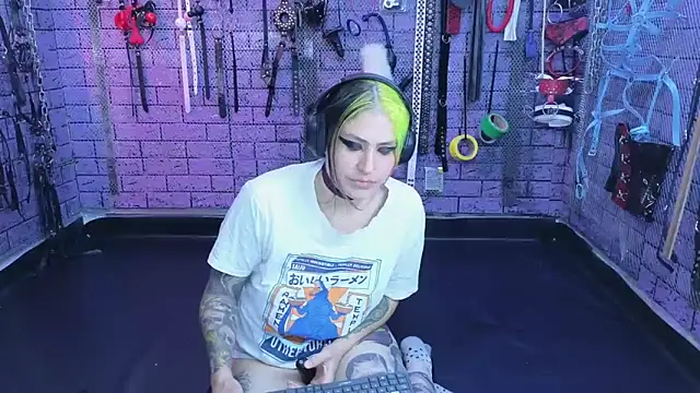 PANDORANEZZ online show from December 24, 6:44 am