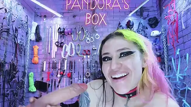 PANDORANEZZ online show from January 29, 4:30 pm
