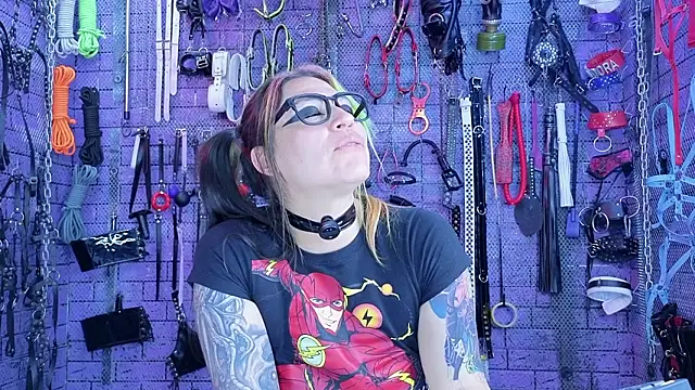 Snapshot of PANDORANEZZ chatting on March 20, 12:15 am PANDORANEZZ online show from March 20, 12:15 am