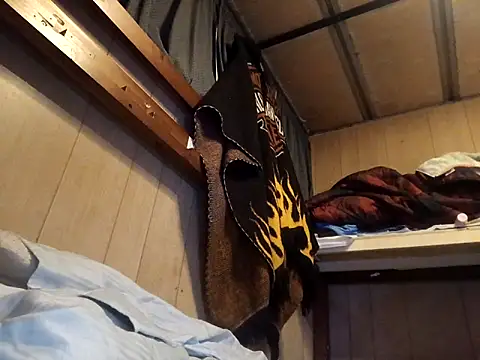 sausylolly online show from March 7, 7:27 am