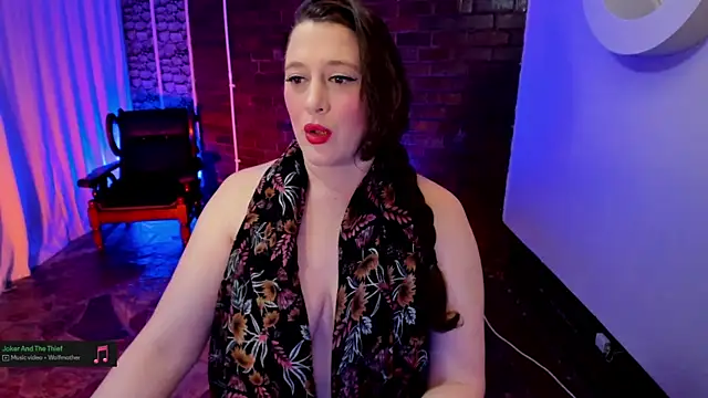 Snapshot of cee2nv chatting on May 23, 9:30 pm cee2nv online show from May 23, 9:30 pm