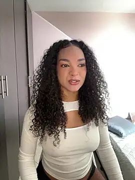 mariam hill online show from December 9, 4:05 pm