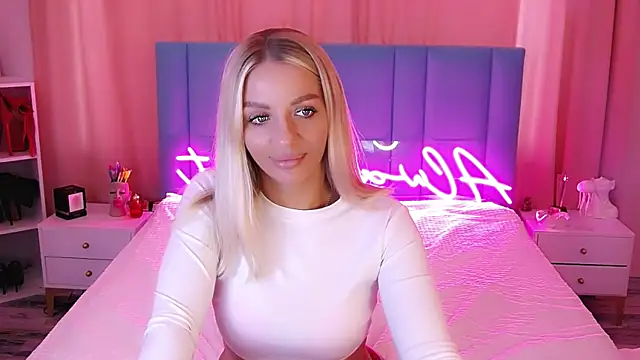 AllwaysHotJ online show from January 8, 4:34 am