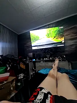 tomtom111111 online show from September 21, 3:46 pm