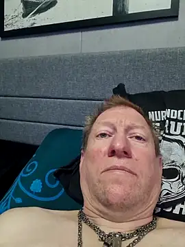 tomtom111111 online show from September 27, 2:44 pm