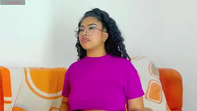 moana taylor online show from June 22, 3:53 pm