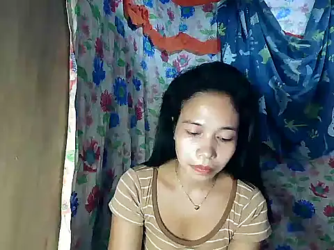 Snapshot of PinaySkinnyGirl chatting on February 16, 9:38 am PinaySkinnyGirl online show from February 16, 9:38 am