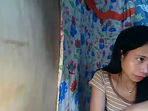 Snapshot of PinaySkinnyGirl chatting on March 8, 2:10 pm PinaySkinnyGirl online show from March 8, 2:10 pm