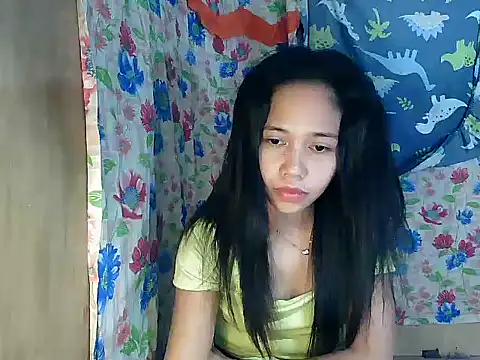 Snapshot of PinaySkinnyGirl chatting on March 10, 9:47 am PinaySkinnyGirl online show from March 10, 9:47 am