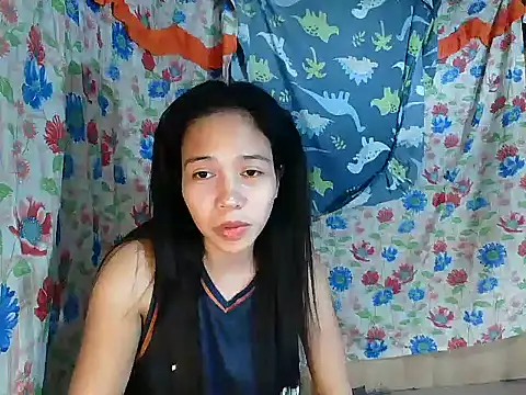 Snapshot of PinaySkinnyGirl chatting on March 14, 12:21 pm PinaySkinnyGirl online show from March 14, 12:21 pm