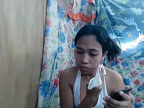 Snapshot of PinaySkinnyGirl chatting on March 16, 5:44 am PinaySkinnyGirl online show from March 16, 5:44 am