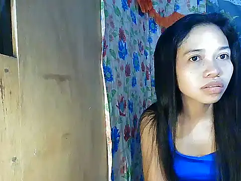 Snapshot of PinaySkinnyGirl chatting on March 17, 10:02 pm PinaySkinnyGirl online show from March 17, 10:02 pm