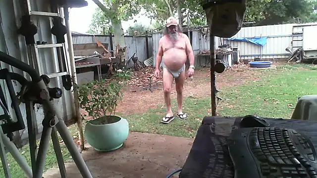 herbie010666 online show from November 15, 4:10 am