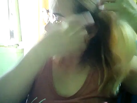 Snapshot of ashlylove25 chatting on September 25, 3:43 am ashlylove25 online show from September 25, 3:43 am