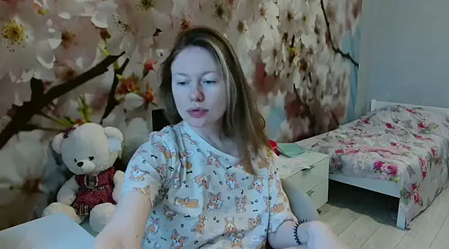 Snapshot of ConnieDaw chatting on December 17, 5:07 am ConnieDaw online show from December 17, 5:07 am