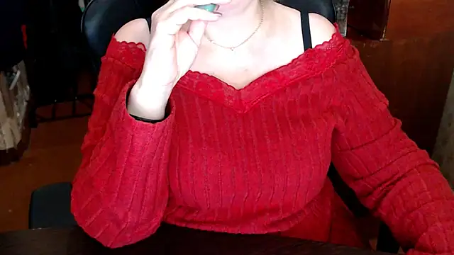 Snapshot of AlisaHot55 chatting on March 4, 11:27 am AlisaHot55 online show from March 4, 11:27 am