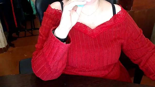 Snapshot of AlisaHot55 chatting on March 10, 11:59 am AlisaHot55 online show from March 10, 11:59 am