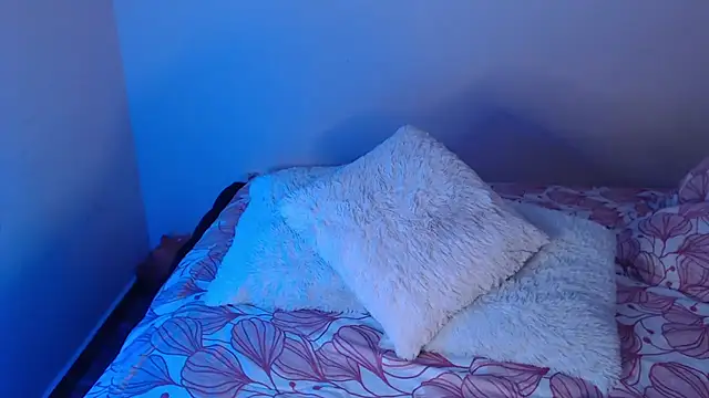 kim perri online show from February 25, 3:38 pm