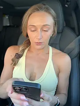 lunagirl13 online show from July 16, 10:49 pm