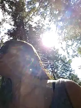 Snapshot of Geile-Luna chatting on June 18, 1:59 pm Geile-Luna online show from June 18, 1:59 pm