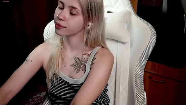 ho1yho1e online show from September 24, 7:39 pm