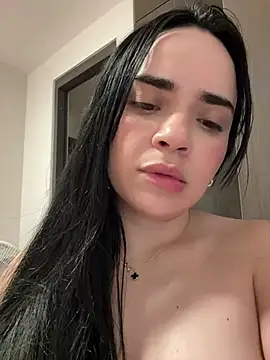 GeorginaJones online show from December 21, 5:03 am