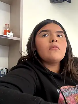 Lia sexx online show from December 19, 6:37 pm