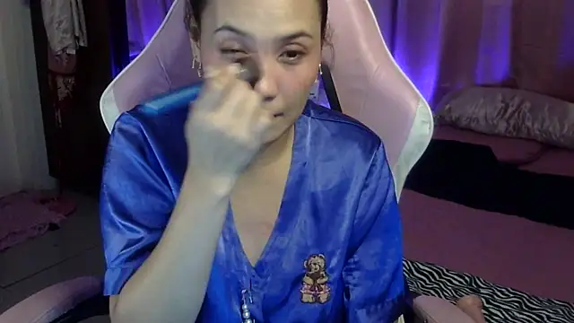 Snapshot of yourbabe_Brielle chatting on February 1, 7:02 pm yourbabe Brielle online show from February 1, 7:02 pm