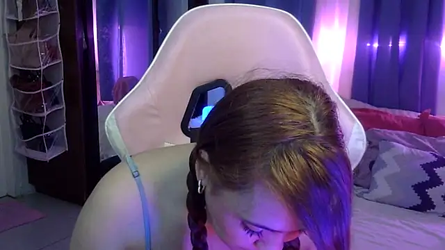 yourbabe Brielle online show from September 21, 11:45 am