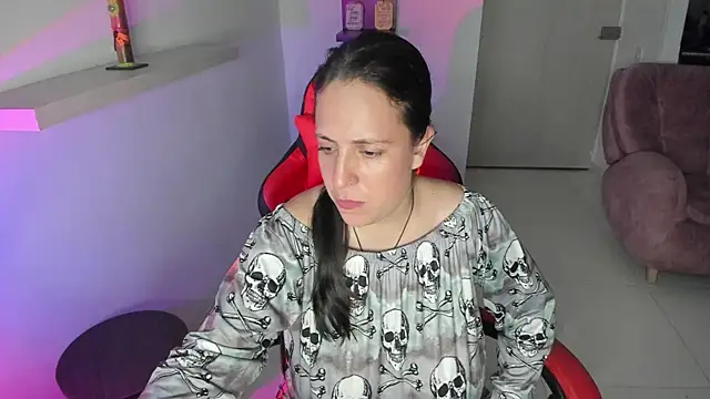 valery adams1 online show from January 8, 3:40 am