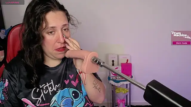 Snapshot of valery_adams1 chatting on March 7, 4:53 am valery adams1 online show from March 7, 4:53 am