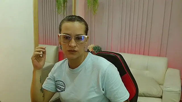 Britney taylor  online show from March 6, 7:21 pm