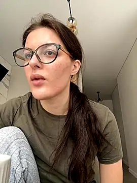 Snapshot of little_belucci chatting on October 7, 12:57 pm little belucci online show from October 7, 12:57 pm