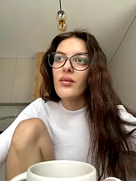 Snapshot of little_belucci chatting on October 11, 1:31 pm little belucci online show from October 11, 1:31 pm