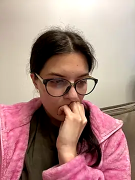 Snapshot of little_belucci chatting on October 19, 1:23 pm little belucci online show from October 19, 1:23 pm