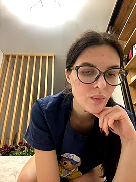 Snapshot of little_belucci chatting on October 22, 3:34 pm little belucci online show from October 22, 3:34 pm